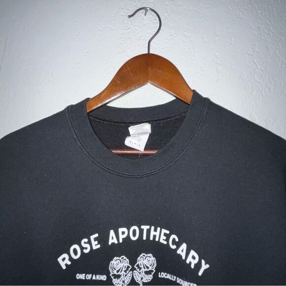 Gildan Schitt's Creek Rose Apothecary Crewneck Sweatshirt - Picture 6 of 7